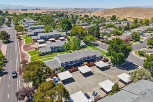 Monterey Dr-S0608-043.jpg