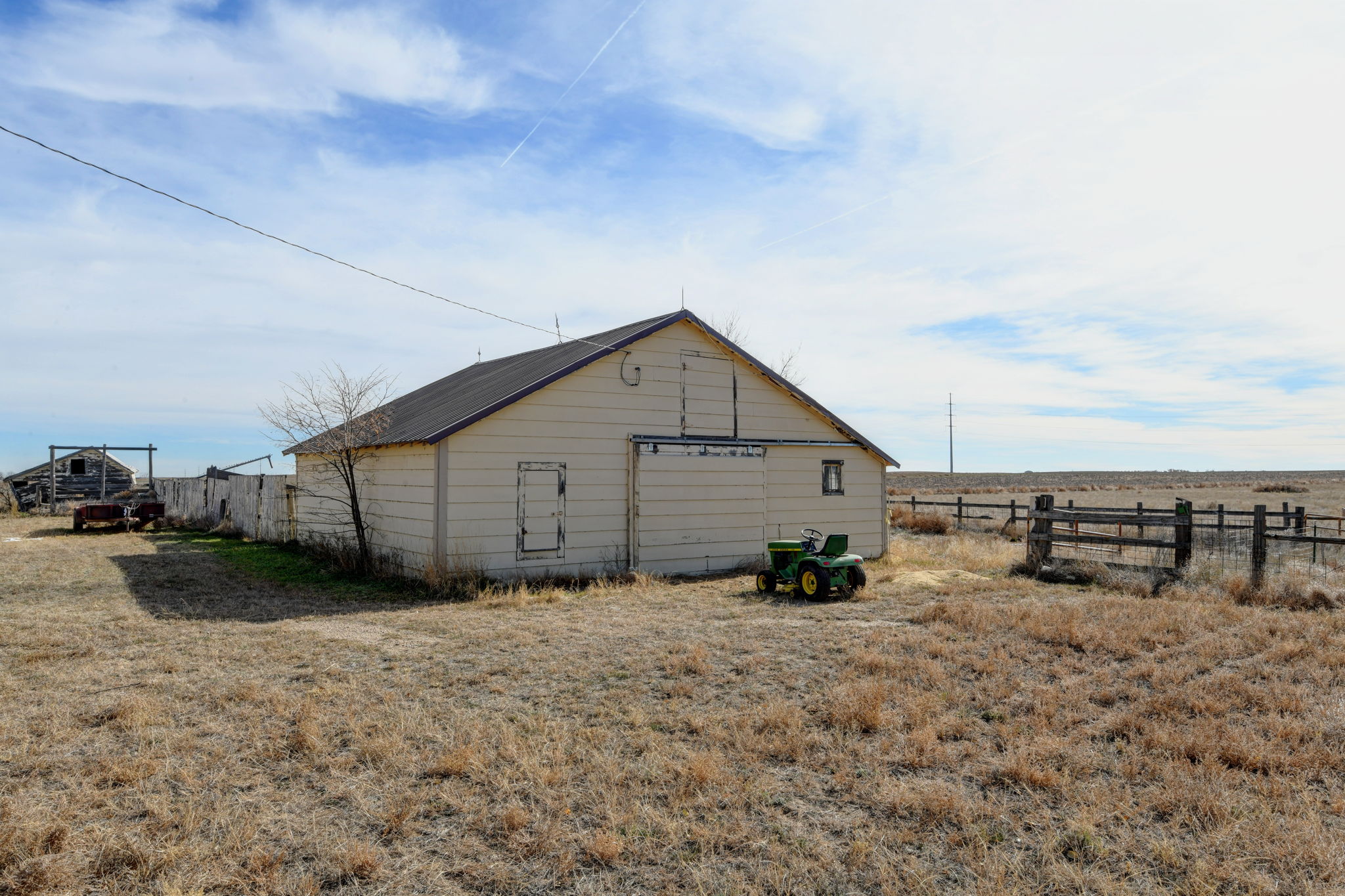 Photo 43