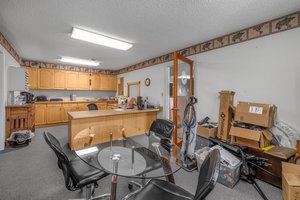  Photo 35