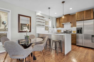 1959 W Superior St 1_004