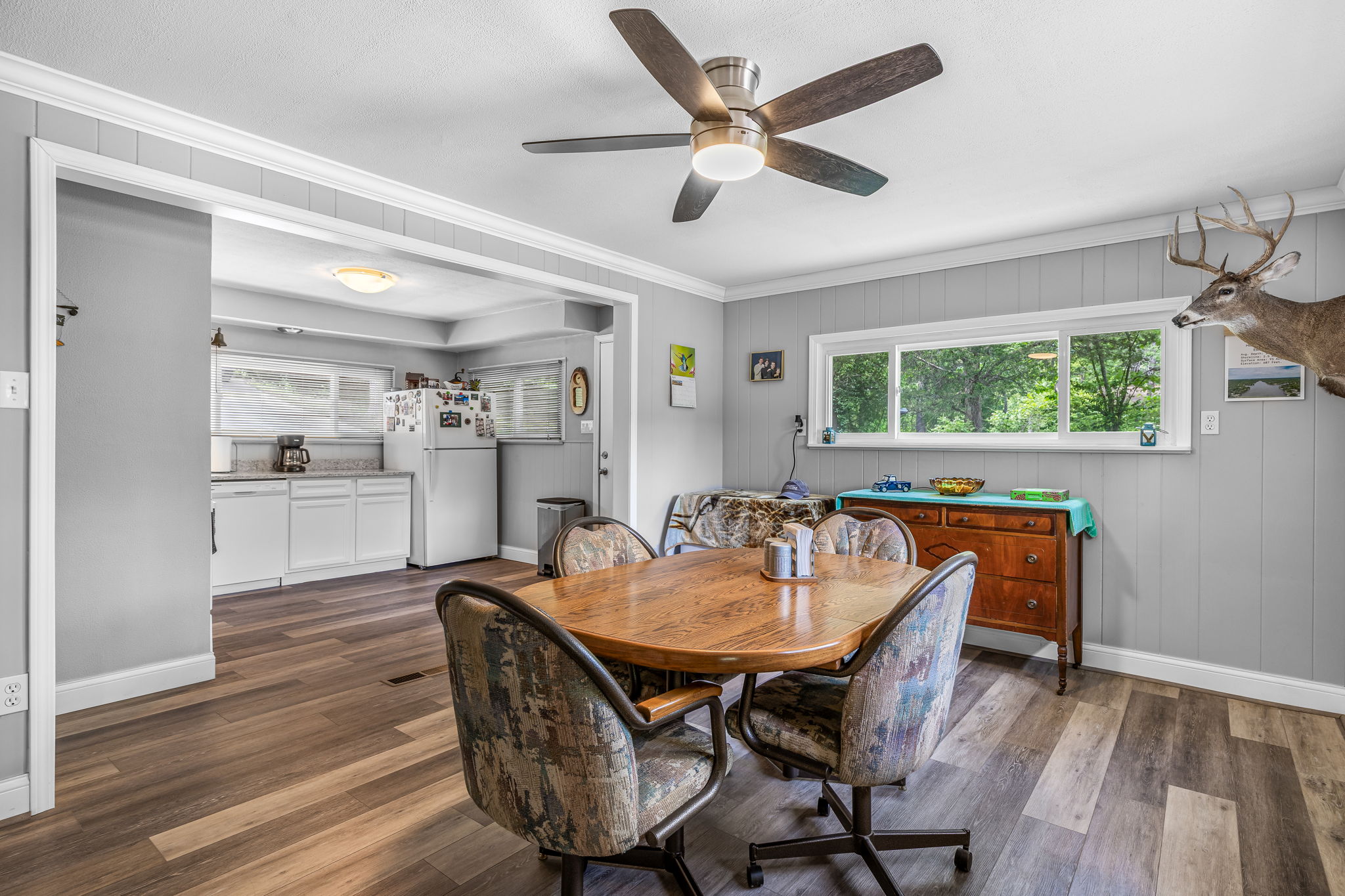  Photo 42