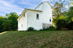  Photo 48
