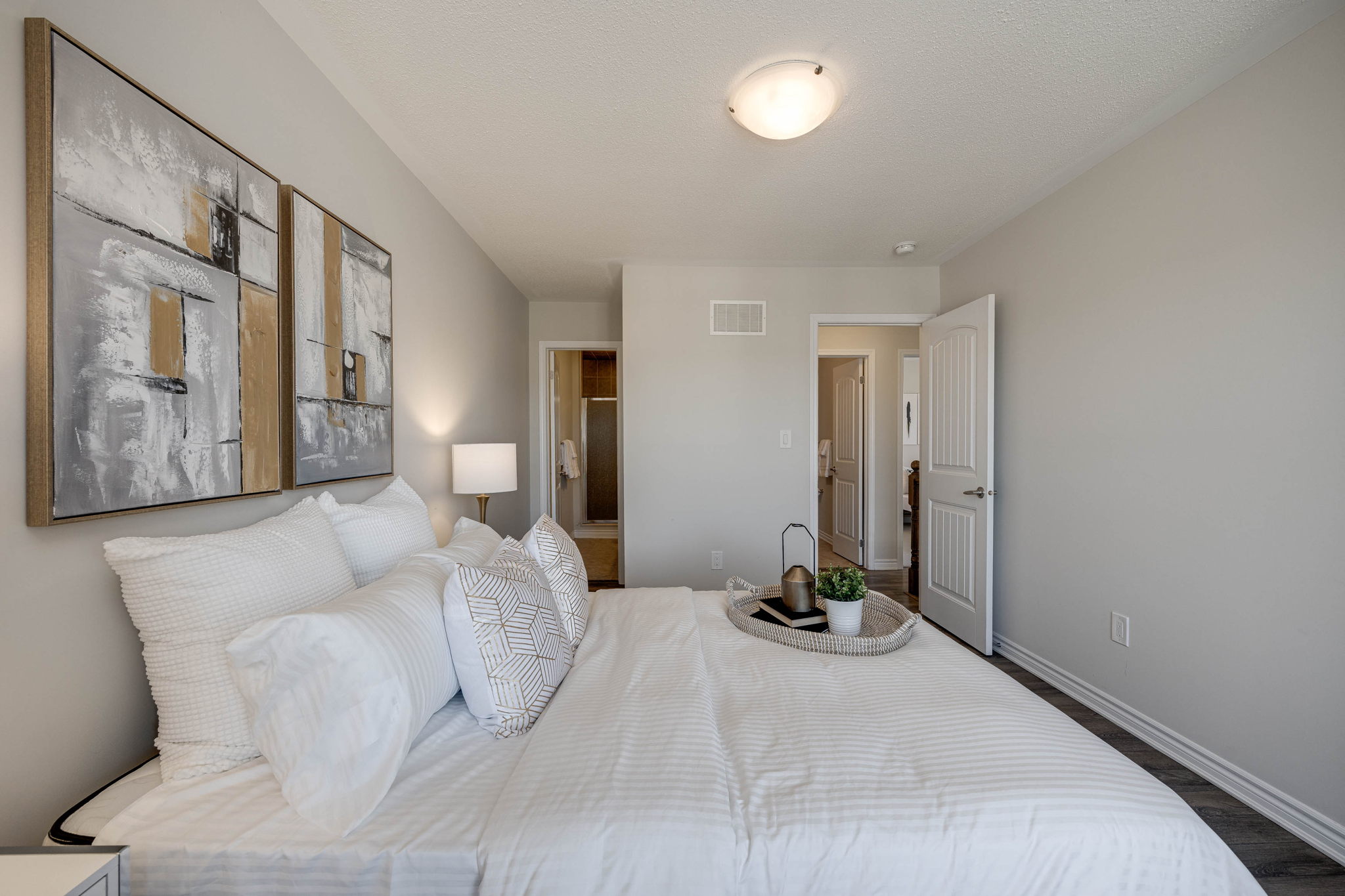 Newmarket property showcase — delivered property photograph 32
