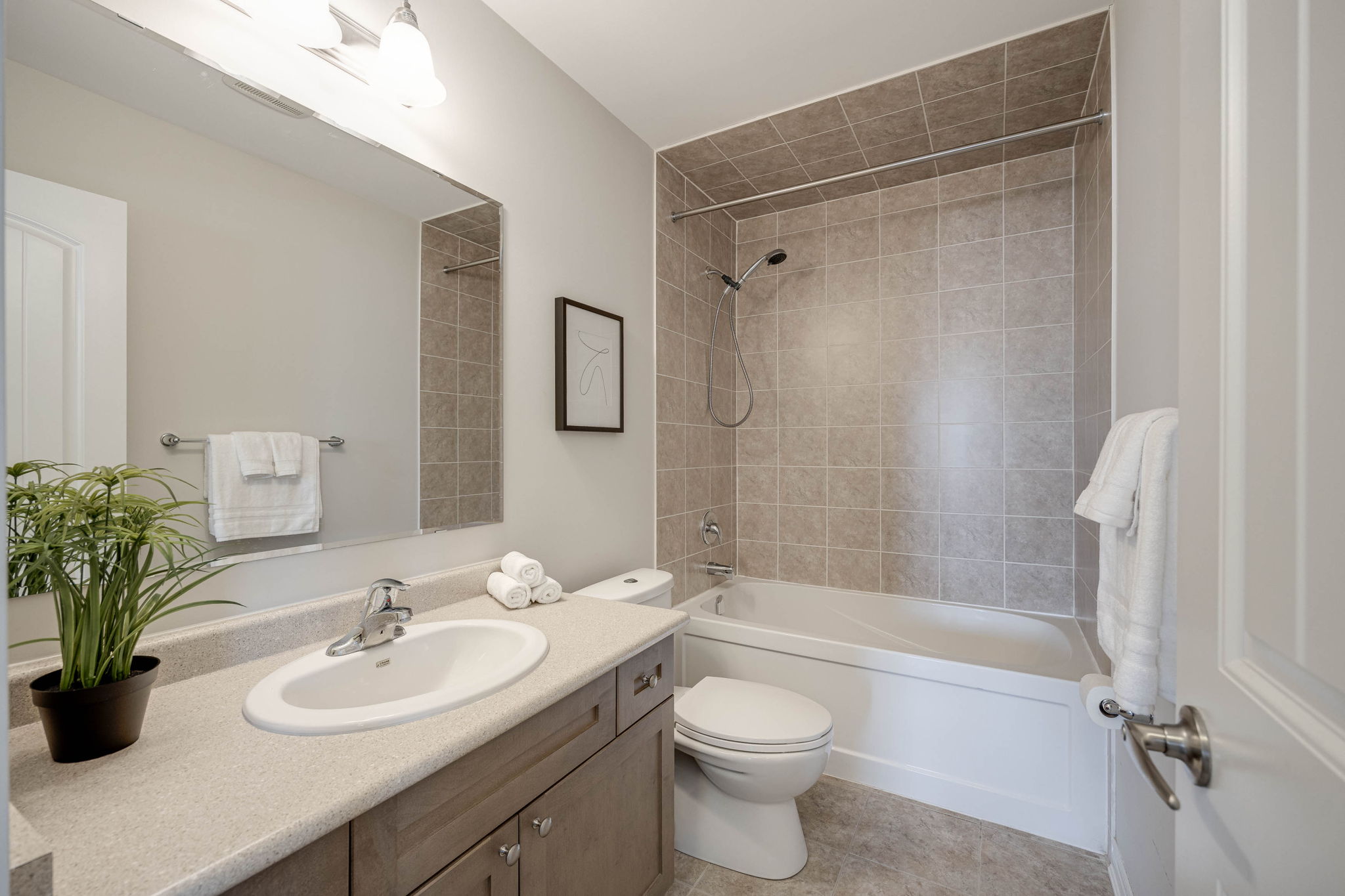 Newmarket property showcase — delivered property photograph 28