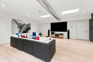  Photo 78