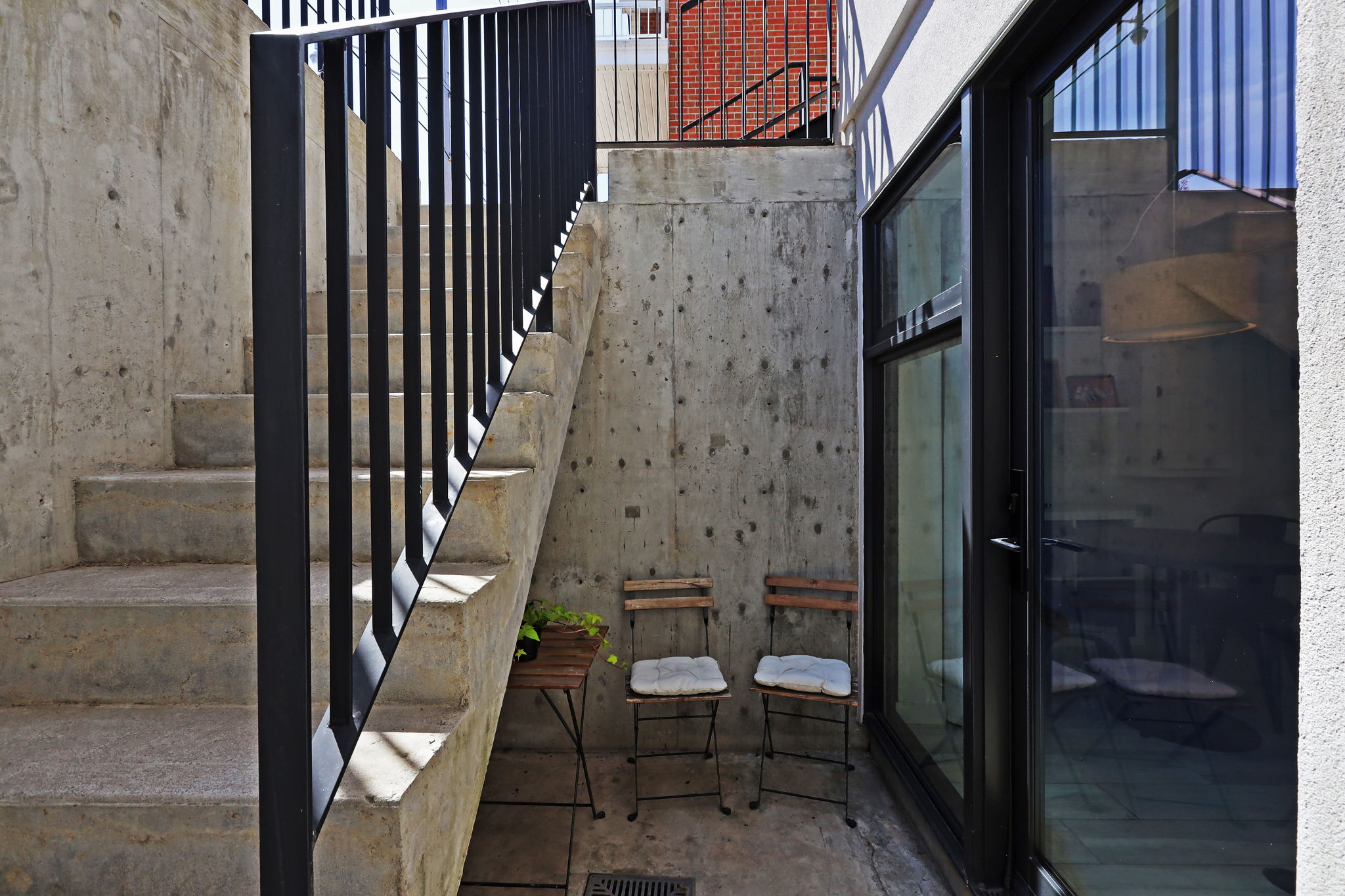  Photo 46