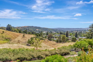 085_1960 Joseph Dr Moraga