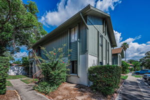 Front Exterior6