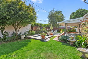  19608 Hamlin St, Los Angeles, CA 91335, US Photo 31