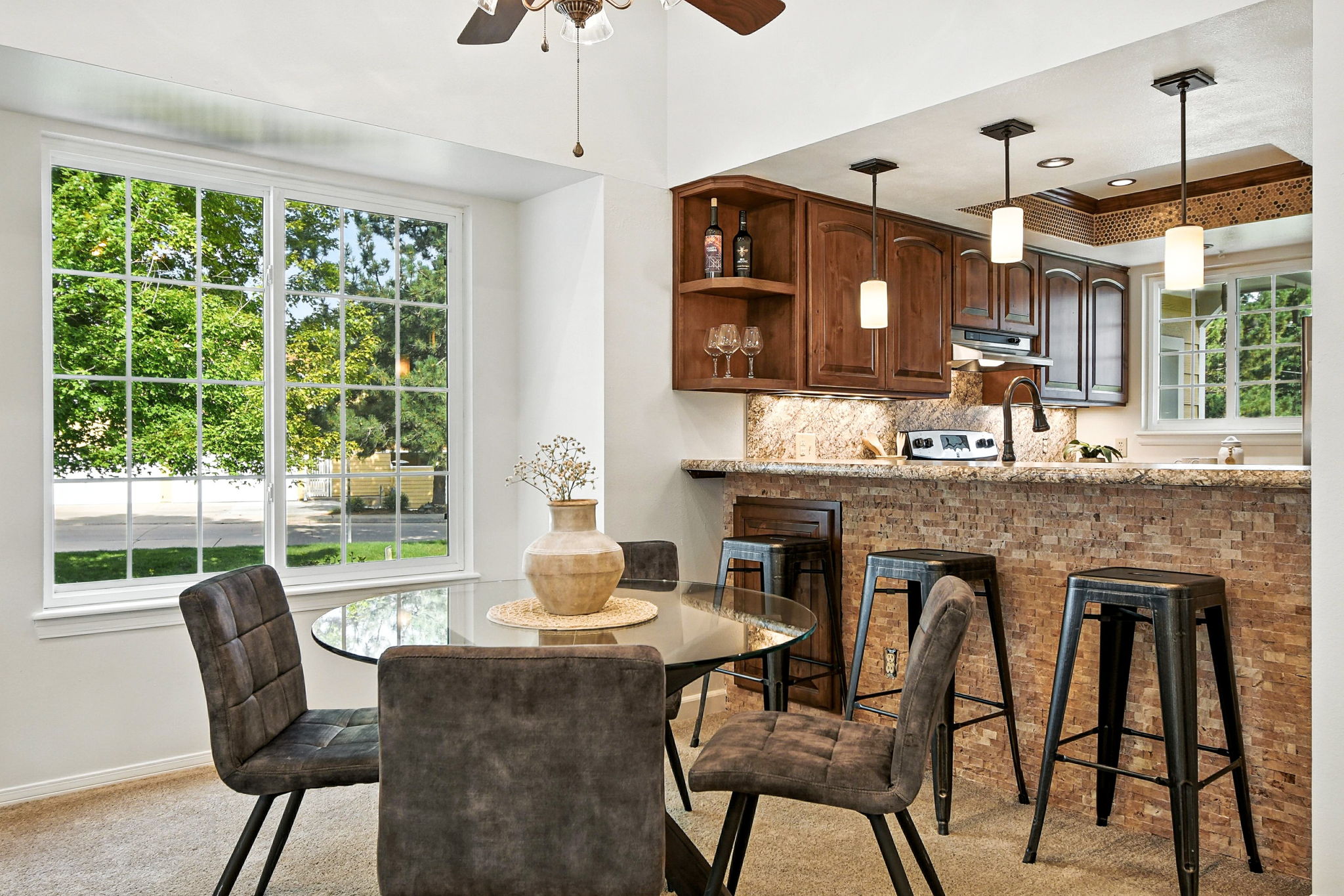 Dining area or you can expand your living room