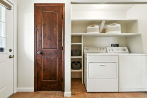 Laundry nook- appliances included
