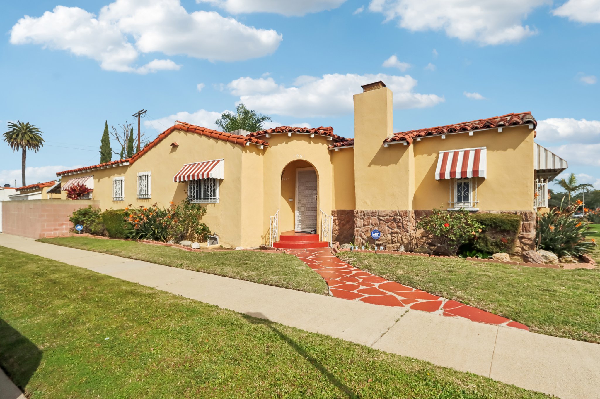 W 84th St-S2402-002.jpg