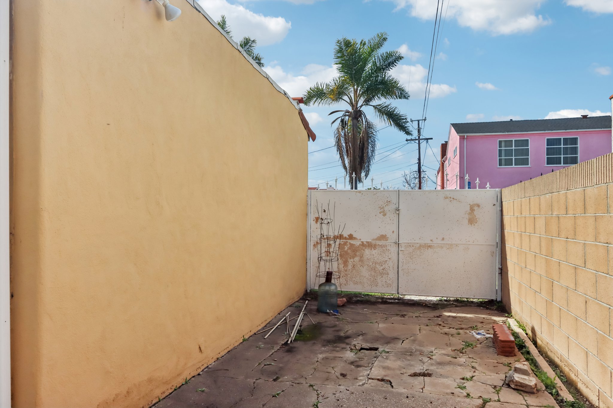 W 84th St-S2402-032.jpg