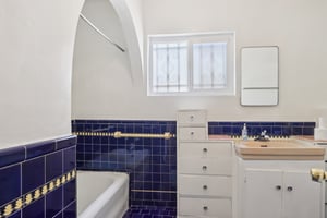 W 84th St-S2402-016.jpg