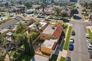 192501 - 1961 W 84th St, Los Angeles, CA 90047-S2602-007r.jpg