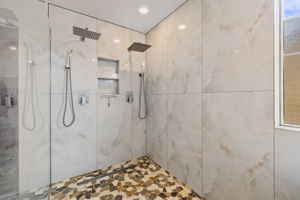  Photo 49