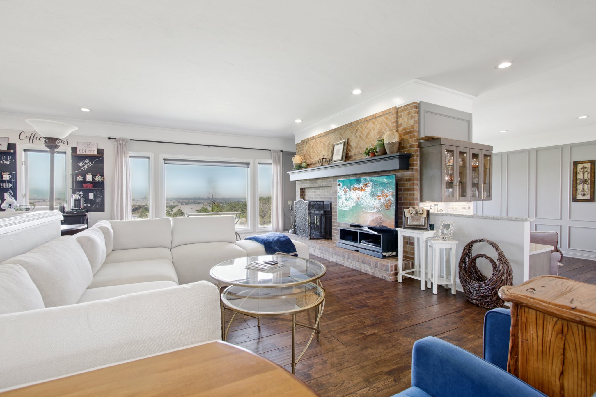 E Long Ave-S1809-013.jpg