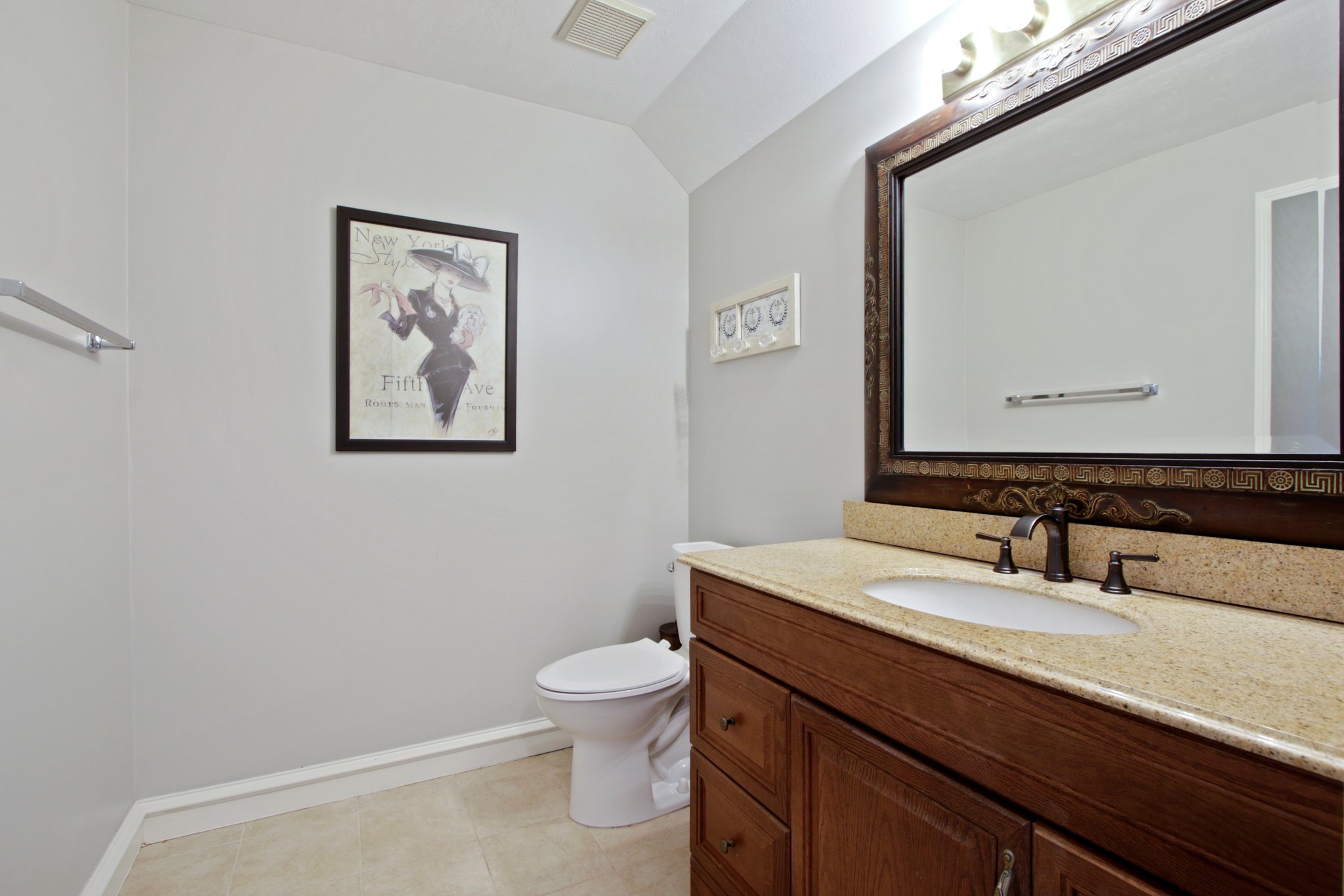 E Long Ave-S1809-046.jpg