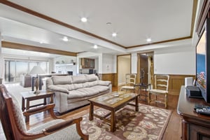 E Long Ave-S1809-064.jpg