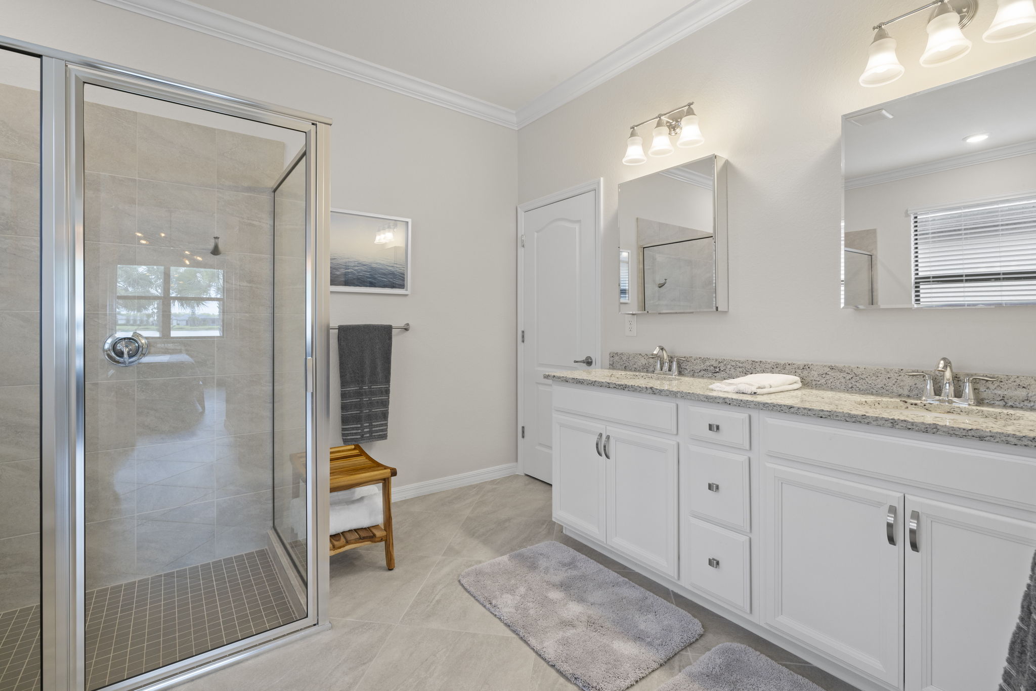 Primary Bathroom (2)