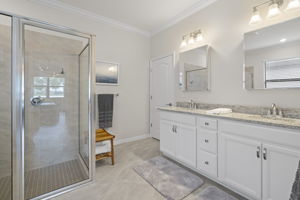 Primary Bathroom (2)