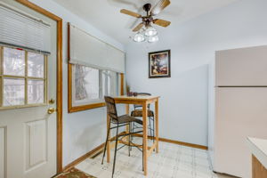 Kitchen/Eating Area