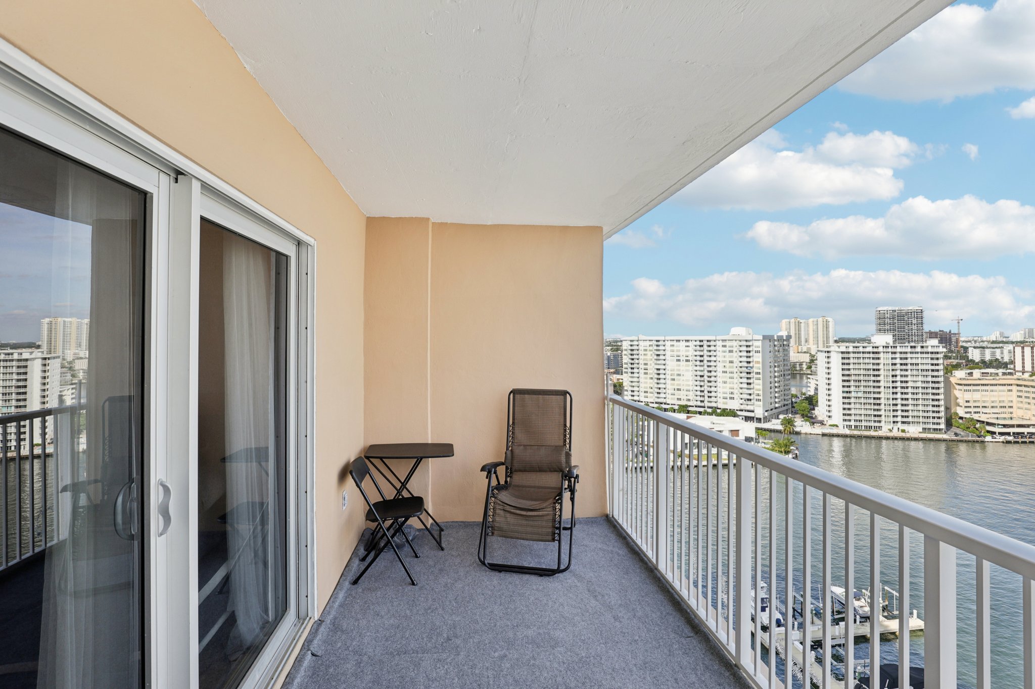 S Ocean Dr 16a-S0512-025.jpg