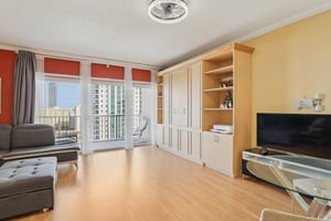 S Ocean Dr 16a-S0512-007.jpg