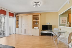 S Ocean Dr 16a-S0512-015.jpg