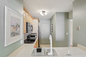 S Ocean Dr 16a-S0512-019.jpg