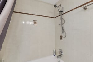 S Ocean Dr 16a-S0512-023.jpg