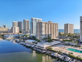 S Ocean Dr 16a-S0612-1-009.jpg