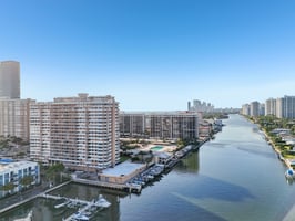 S Ocean Dr 16a-S0612-1-011.jpg