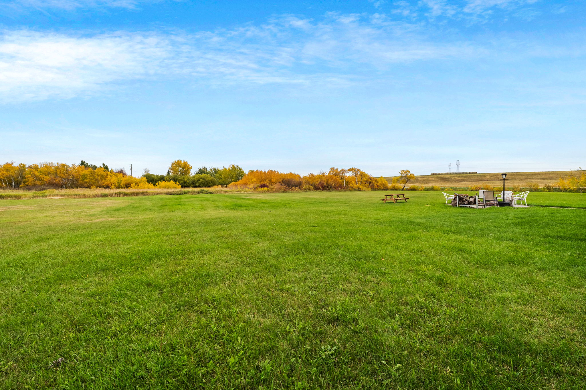 1965 St Anne's Rd, Winnipeg, MB R2N 4K2, Canada Photo 5