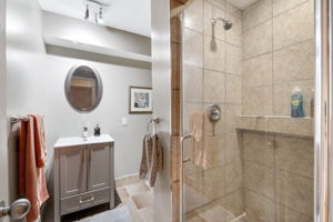 1965 St Anne's Rd, Winnipeg, MB R2N 4K2, Canada Photo 68