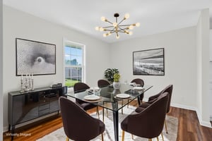 DSC02400 virtually staged.jpeg