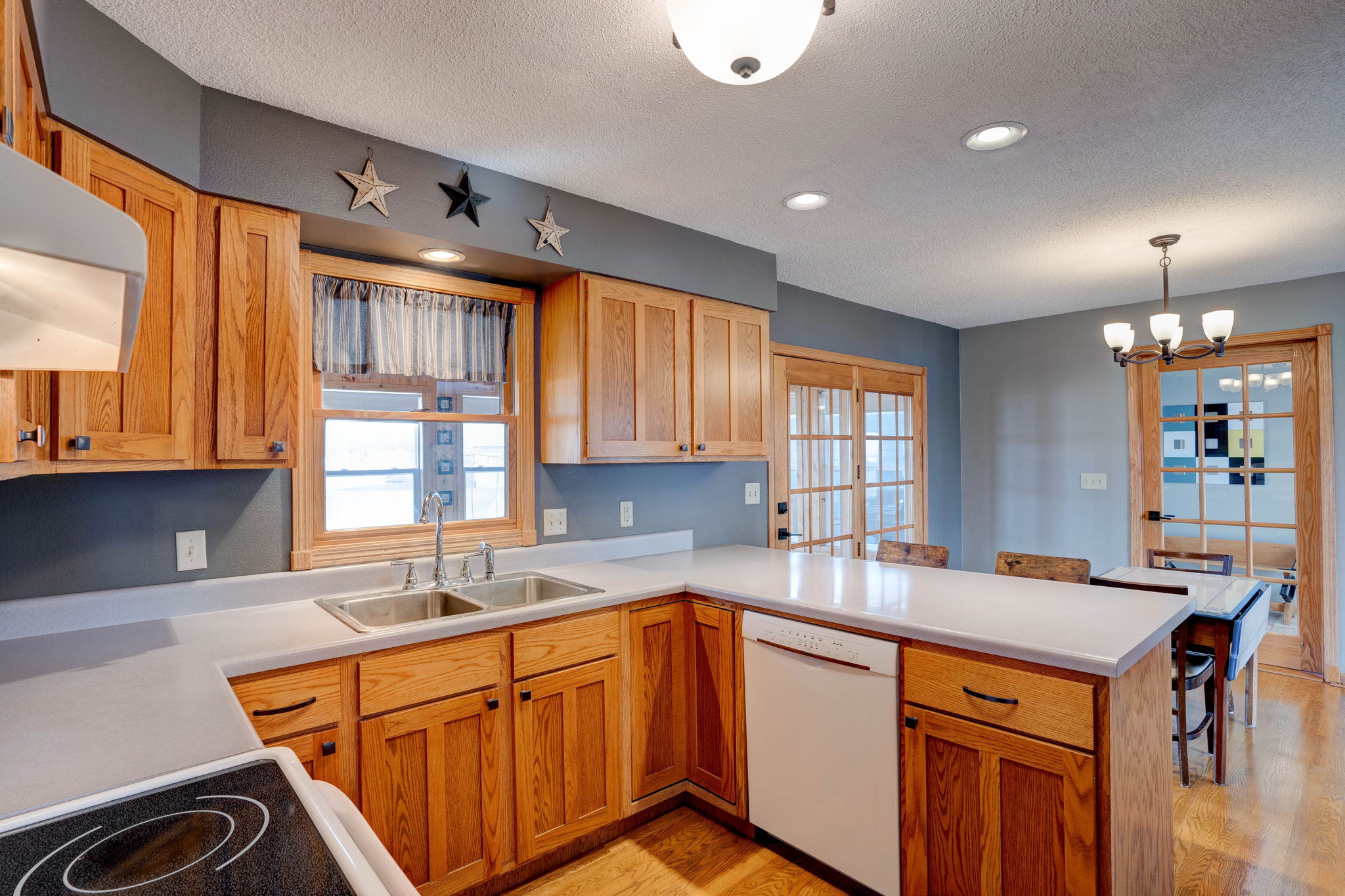 1966 Yoder Ave SW, Kalona, IA 52247, USA Photo 10