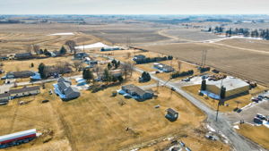 1966 Yoder Ave SW, Kalona, IA 52247, USA Photo 42