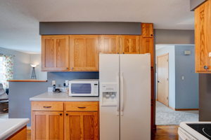1966 Yoder Ave SW, Kalona, IA 52247, USA Photo 10