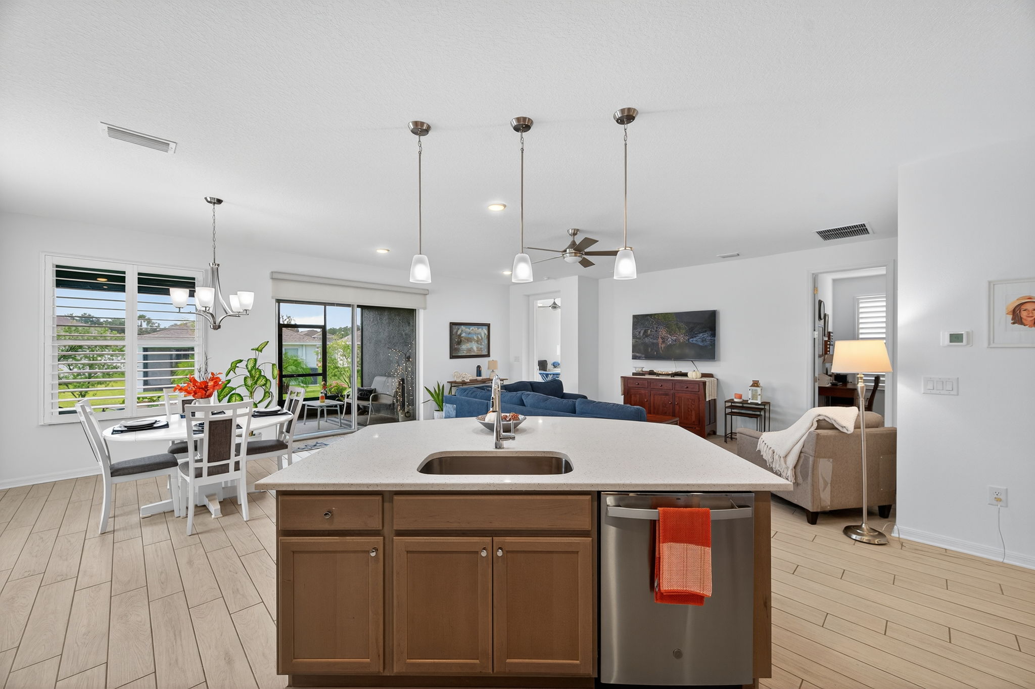 Interiors (9)