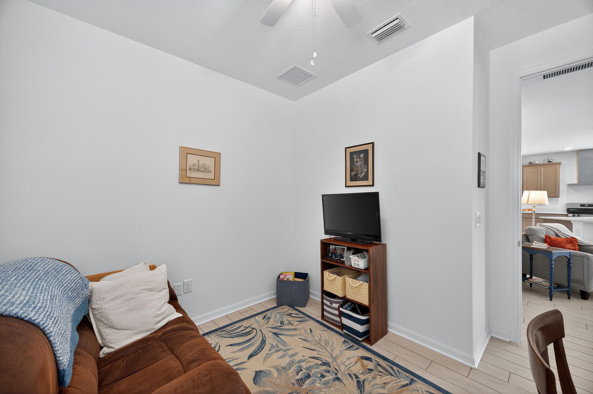Interiors (27)