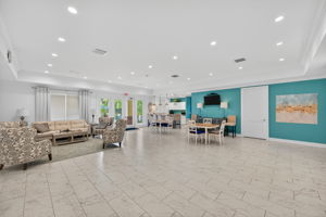 Interiors (18)