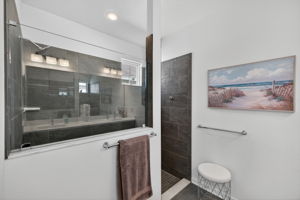 Interiors (33)