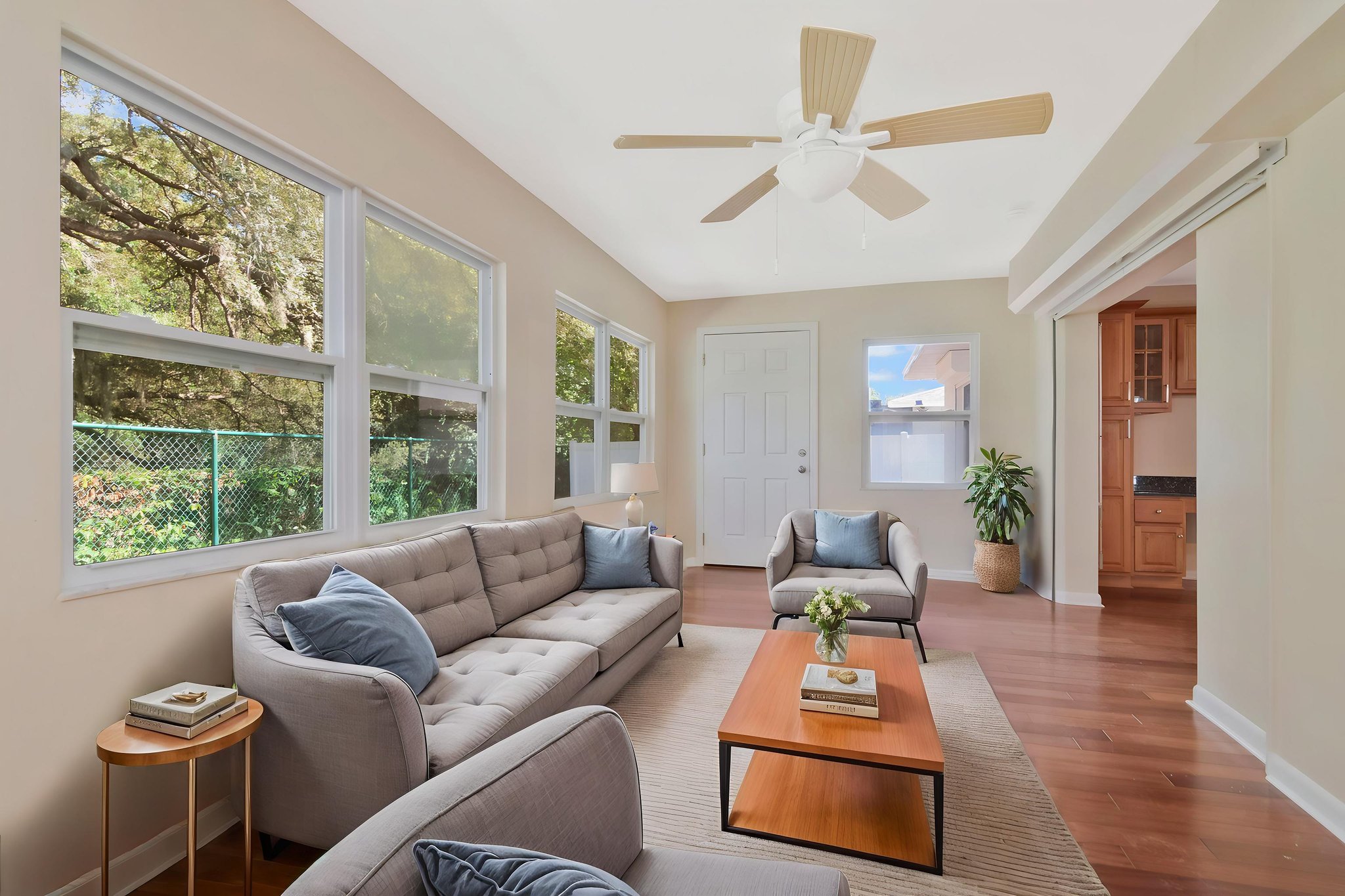 28 - sunroom virtually staged.jpeg