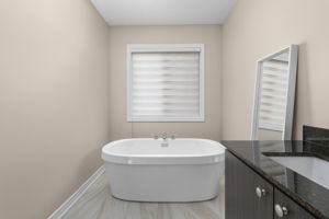  Photo 34