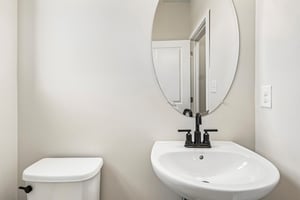 Sepia Sq-S2907-028.jpg