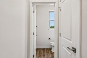Sepia Sq-S2907-030.jpg