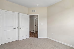 Sepia Sq-S2907-050.jpg