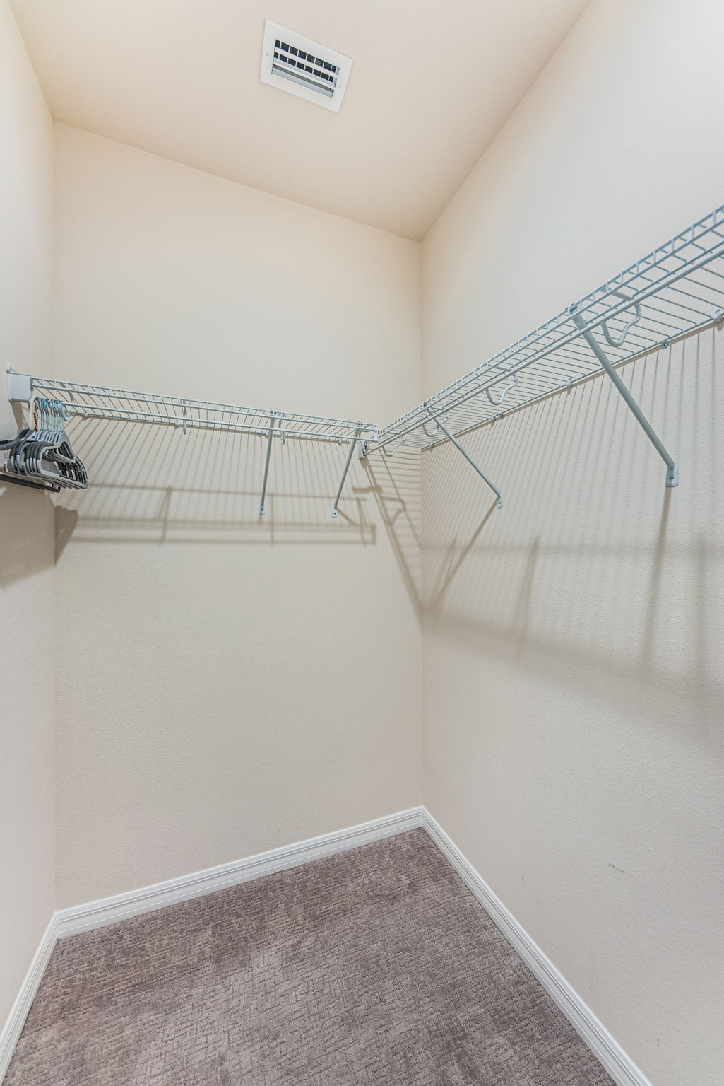 Bedroom 2 Walk-in Closet