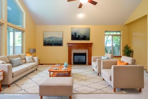 1969 NW Woodland Drive-45 virtually staged.jpeg